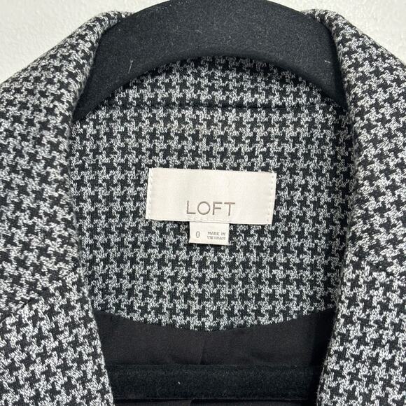 LOFT Houndstooth Boyfriend Blazer - Size 0 - Picture 6 of 8